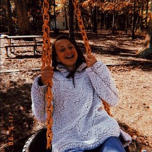 Meet your Posher, Olivia